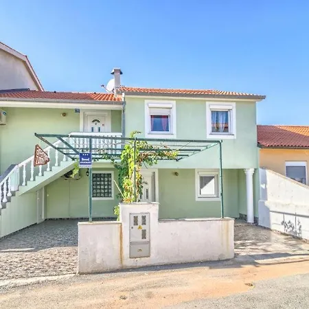 In With Sea View, Terrace, Air Conditioning, Wi-fi Apartment *