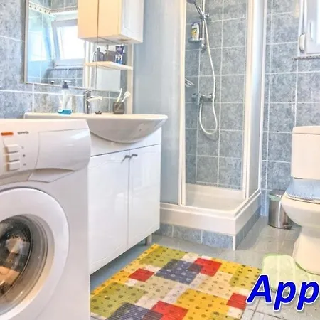 In With Sea View, Terrace, Air Conditioning, Wi-fi Apartment Medulin